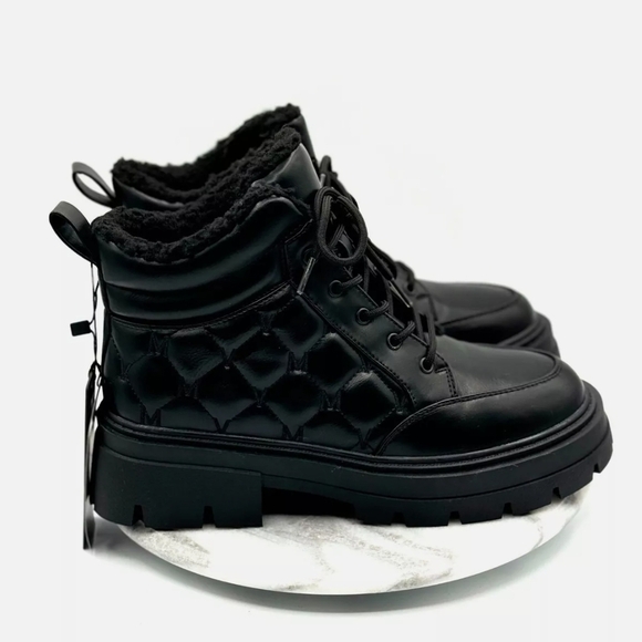 Vero Moda Black Quilted Moto Boots with Platform Sole - Picture 1 of 7